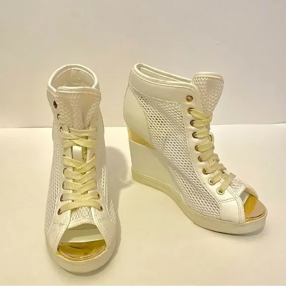 Gold & White Fishnet Wedges - Picture 2 of 3